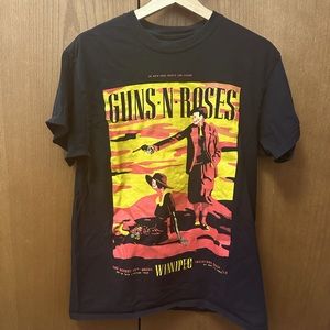 Guns N Roses - Not In This Lifetime Winnipeg tour t-shirt